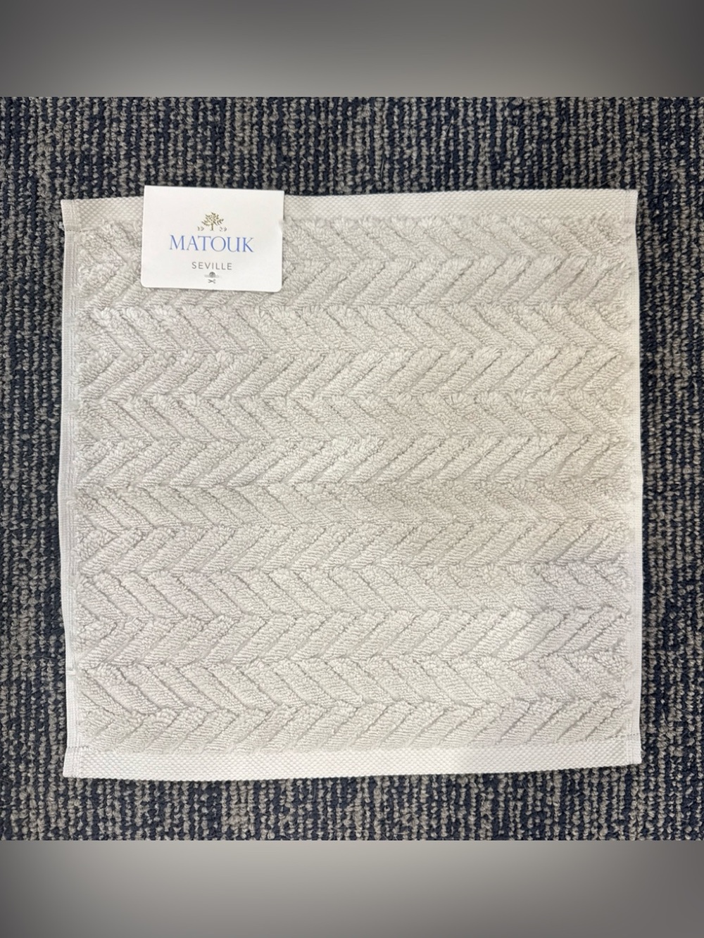 Matouk Seville Washcloth 12 X12 Marble Color Loose Braid Pattern 100% Cotton NWT